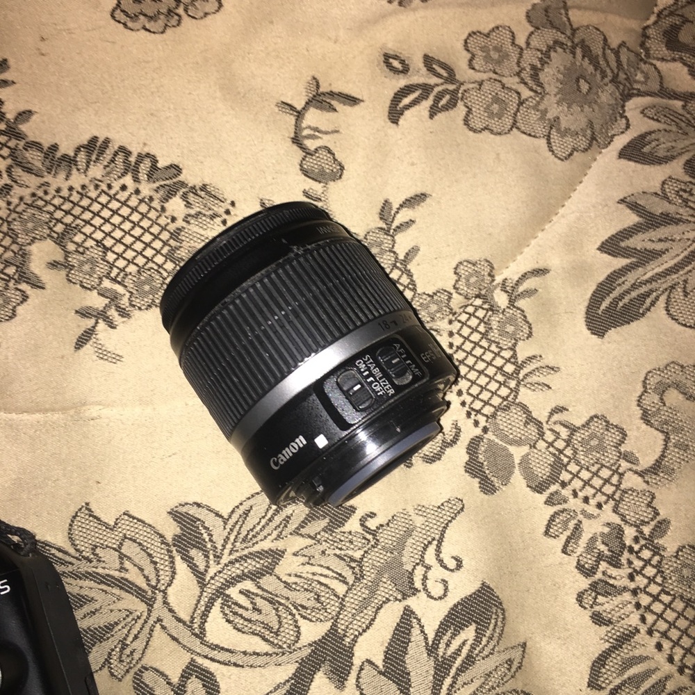 Canon Dslr - Picture 7 of 8